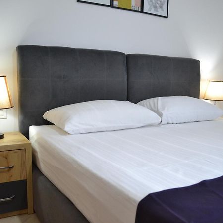 Seaview Gateway 2 Bedrooms Apartment & Garage Vlorë Εξωτερικό φωτογραφία