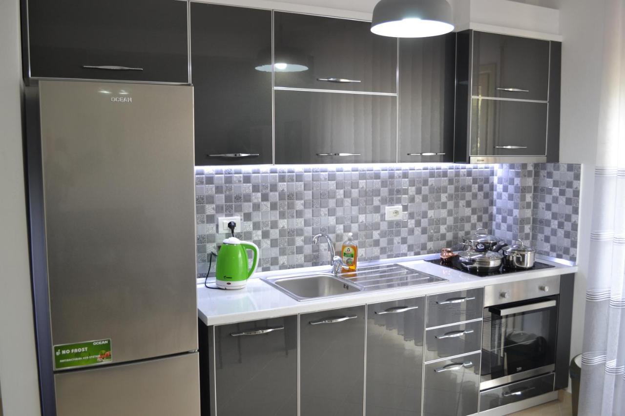 Seaview Gateway 2 Bedrooms Apartment & Garage Vlorë Εξωτερικό φωτογραφία